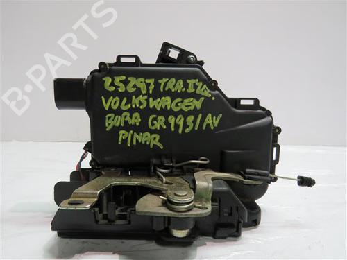 Venstre bagtil lås Venstre bagtil lås VW BORA I (1J2) 1.9 SDI (68 hp) 24556384 24556384