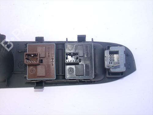 Left front window switch SEAT CORDOBA (6L2) 1.9 TDI | BP39526321I27 - Image 3