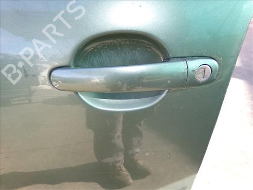 front-left-exterior-door-handle-vw-passat-b55-3b3-2000-2001-2002-2003-2004-2005-30325627 main image