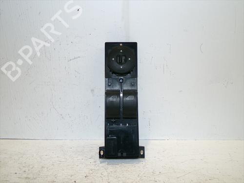 Used Left front window switch Left front window switch FORD FOCUS II (DA_, HCP, DP) 1.8 TDCi (115 hp) 33312282 33312282