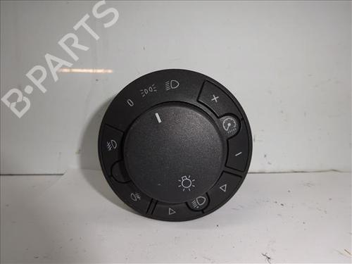 Used Headlight switch Headlight switch OPEL CORSA C (X01) 1.2 Twinport (F08, F68) (80 hp) 24557917 24557917