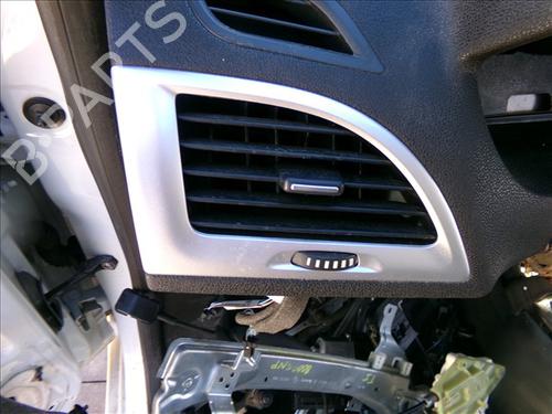 Used Air vent Air vent RENAULT MEGANE III Hatchback (BZ0/1_, B3_) 1.5 dCi (106 hp) 30644964 30644964