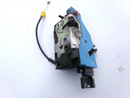Fechadura trás esquerda Fechadura trás esquerda PEUGEOT 207 (WA_, WC_) 1.4 16V (88 hp) 34428920 34428920