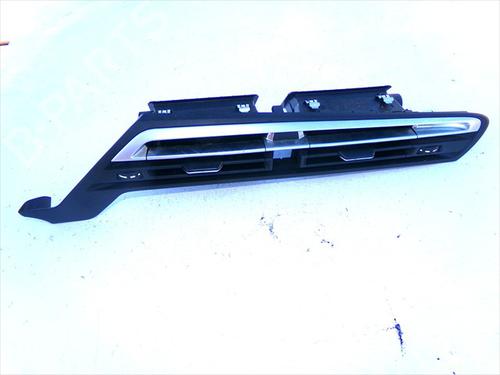 Grille d'aération CITROËN C4 Picasso II 1.6 HDi 90 (92 hp) 31241821