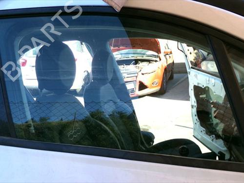 Dør rude højre foran Dør rude højre foran FIAT 500X (334_) 1.4 (334AXC1B, 334AXC11) (140 hp) 37282428 37282428
