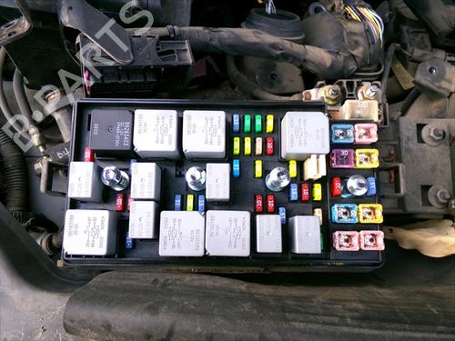 fuse-box-chevrolet-epica-kl1_-2004-2005-2006-2007-2008-2009-2010-2011-37660633 main image