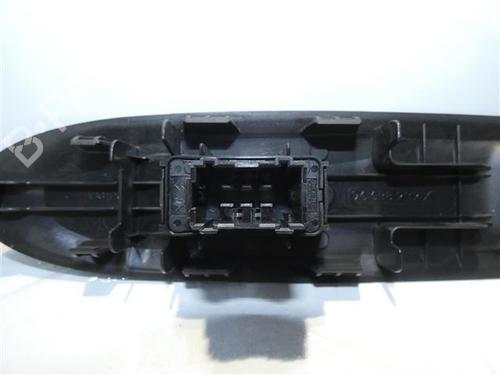 Right front window switch CITROËN DS3 Convertible 1.6 HDi 90 | BP24556231I26 - Image 3