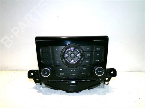 Used Radio Radio CHEVROLET CRUZE (J300) 2.0 CDI (150 hp) 24567676 24567676