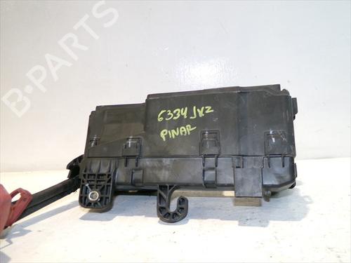Fuse box PEUGEOT 108 1.2 | BP24562137E1 - Image 3