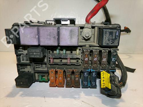 Used Fuse box Fuse box 38920037 38920037