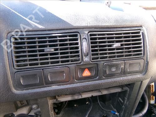 Used Air vent Air vent VW BORA I (1J2) 1.9 TDI (110 hp) 29923442 29923442
