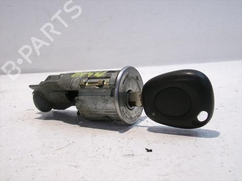 electronic-module-renault-scenic-i-mpv-ja01_-fa0_-1999-2000-2001-2002-2003-2004-2005-2006-2007-2008-2009-2010-26283607 main image