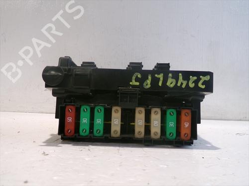 Fuse box CITROËN C5 I (DC_) 2.0 HDi (DCRHZB, DCRHZE) | BP39262687E1 - Image 3