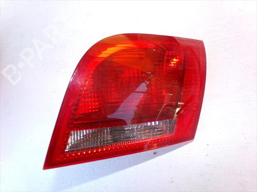 Højre baglygte bagklap Højre baglygte bagklap 39226229 39226229