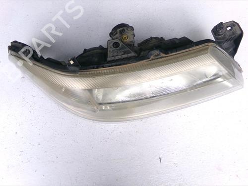 Used Right headlight Right headlight RENAULT LAGUNA II Grandtour (KG0/1_) 2.0 16V (KG00, KG0K, KG0W, KG0P) (135 hp) 32228259 32228259