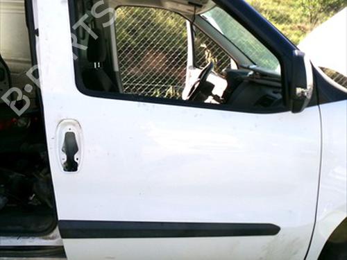 Used Right front door Right front door OPEL COMBO Box Body/MPV (X12) 1.3 CDTI (B05) (90 hp) 35775790 35775790