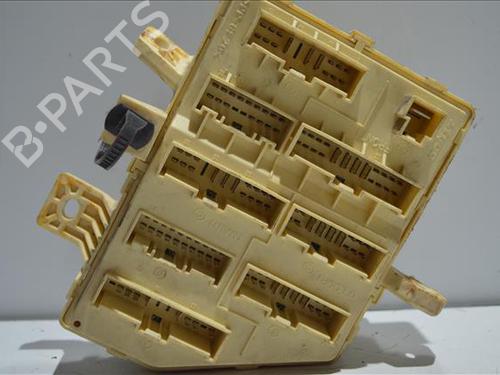 Fuse box KIA CARENS III MPV (UN) 2.0 CRDi 115 | BP24559784E1 - Image 2