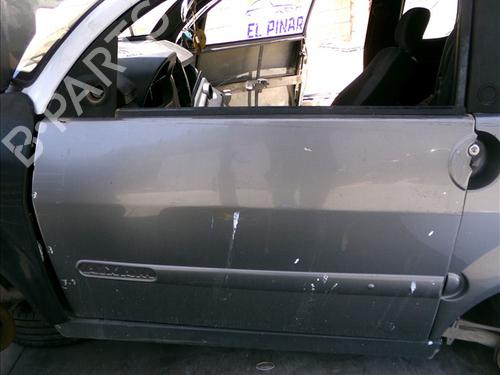 Used Left front door Left front door AIXAM CITY 0.4 (5 hp) 33423973 33423973