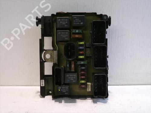 Used Fuse box Fuse box 37757641 37757641