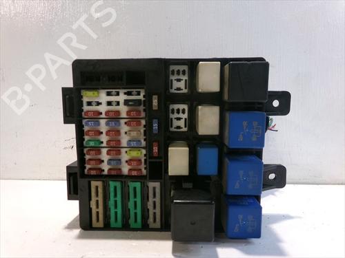 Used Fuse box Fuse box 39092893 39092893