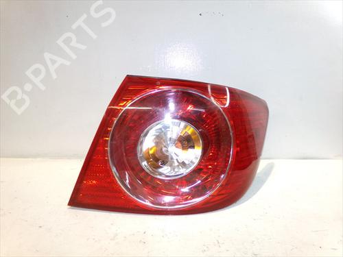 Used Right taillight Right taillight 32281713 32281713