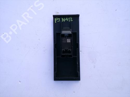 Right front window switch SKODA RAPID Spaceback (NH1) 1.2 TSI | BP38718337I26 - Image 2