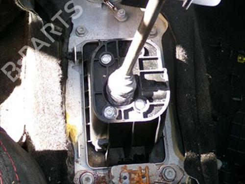 Used Gear lever Gear lever RENAULT CLIO IV (BH_) 1.5 dCi 75 (75 hp) 33264852 33264852