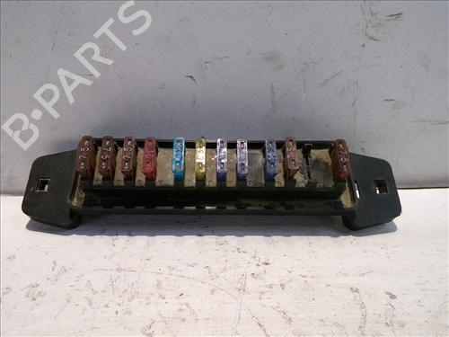Used Fuse box Fuse box SEAT MARBELLA (28A) 0.9 Cat (41 hp) 24857717 24857717