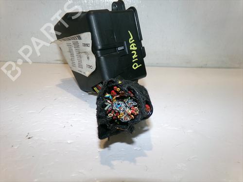 Fuse box SEAT LEON (1M1) 1.9 TDI | BP38746048E1 - Image 3