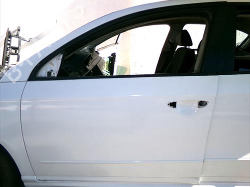 Used Left front door Left front door 39526398 39526398