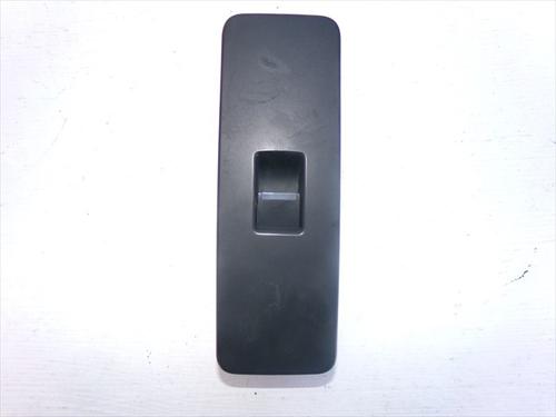 Used Right front window switch Right front window switch LAND ROVER DISCOVERY SPORT (L550) 2.0 D 4x4 (150 hp) 39635007 39635007