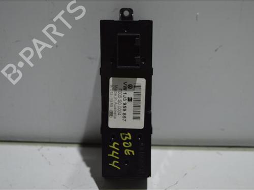 Left front window switch VW PASSAT B5 (3B2) 1.9 TDI | BP24565839I27 - Image 2