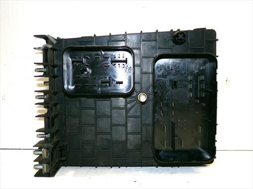Fuse box AUDI A3 (8P1) 2.0 TDI | BP32111090E1