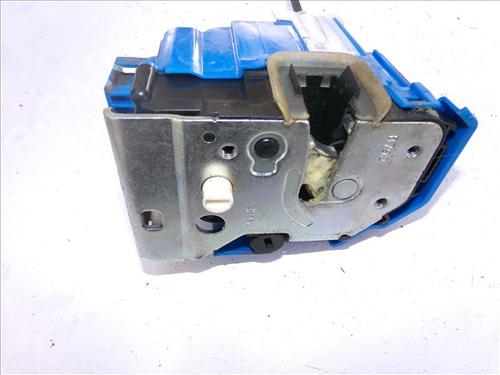 rear-right-lock-fiat-500l-351_-352_-2012-33422794 main image