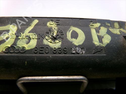 Rear left exterior door handle AUDI A4 B6 (8E2) 2.0 | BP24859235C130