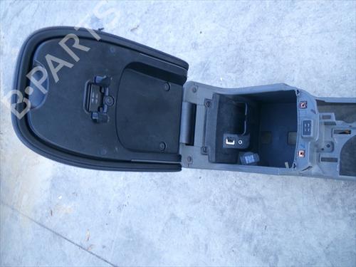 Armrest / Center console FORD FOCUS II Saloon (DB_, FCH, DH) 1.6 TDCi | BP33265982I20 - Image 2