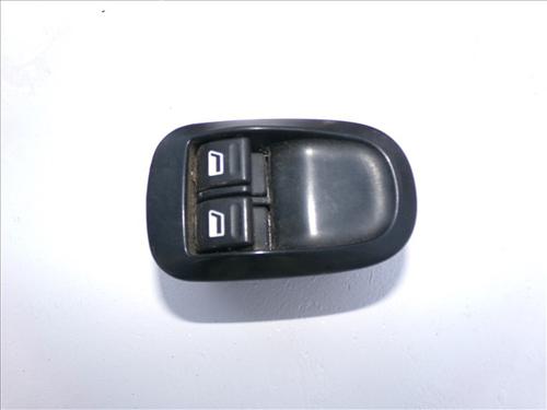 Used Switch Switch PEUGEOT 206 Hatchback (2A/C) 1.4 i (75 hp) 27444273 27444273