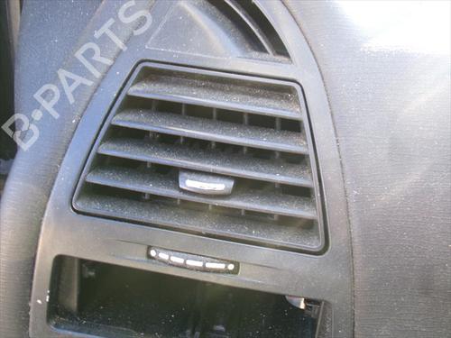 Used Air vent Air vent CITROËN C4 Coupe (LA_) 1.6 16V (109 hp) 33715733 33715733