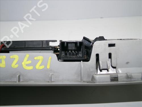 Interior roof light MAZDA 3 (BK) 1.6 DI Turbo | BP33423543I8 - Image 4