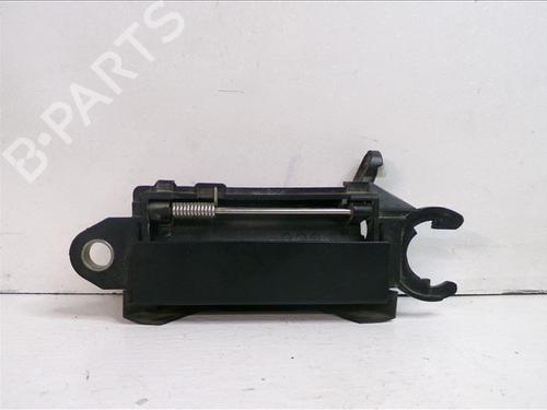 front-left-exterior-door-handle-audi-a4-b5-8d2-1994-1995-1996-1997-1998-1999-2000-2001-24858235 main image