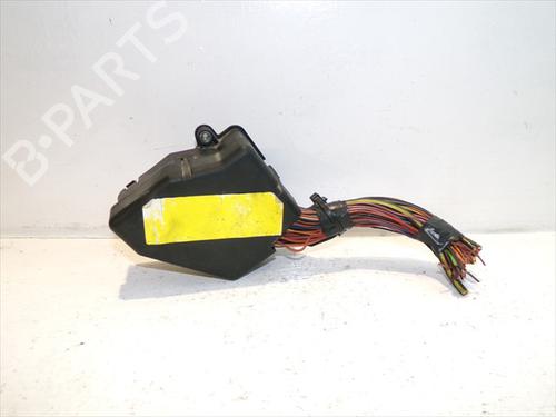 Fuse box SEAT EXEO (3R2) 2.0 TDI | BP24557595E1 - Image 2