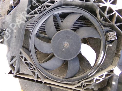 Used Radiator fan Radiator fan 33264473 33264473