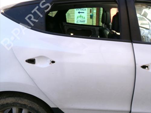 Used Right rear door Right rear door HYUNDAI ix35 (LM, EL, ELH) 2.0 CRDi (184 hp) 34152145 34152145