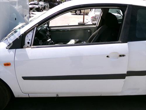 Used Left front door Left front door 38770566 38770566