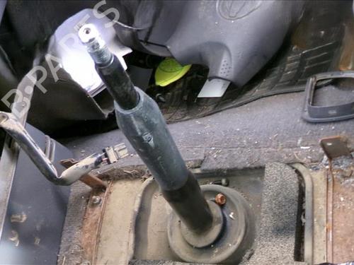 Used Gear lever Gear lever NISSAN PICK UP (D22) 2.5 TD 4WD (103 hp) 24928402 24928402