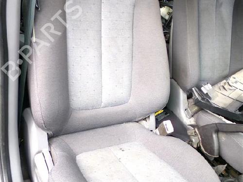 Used Right front seat Right front seat HYUNDAI ELANTRA III Saloon (XD) 2.0 CRDi (113 hp) 28350464 28350464