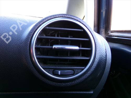 Used Air vent Air vent SEAT LEON (1P1) 2.0 TDI (140 hp) 40256147 40256147
