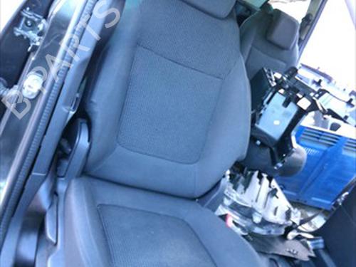 Beifahrersitz für Beifahrersitz PEUGEOT 5008 (0U_, 0E_) 1.2 (131 hp) 36430271 36430271