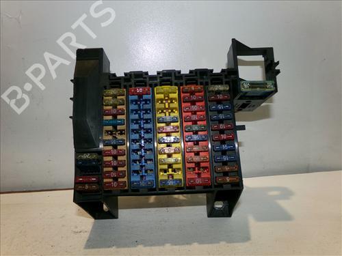 Used Fuse box Fuse box AUDI A8 D2 (4D2, 4D8) 2.5 TDI (150 hp) 24568050 24568050