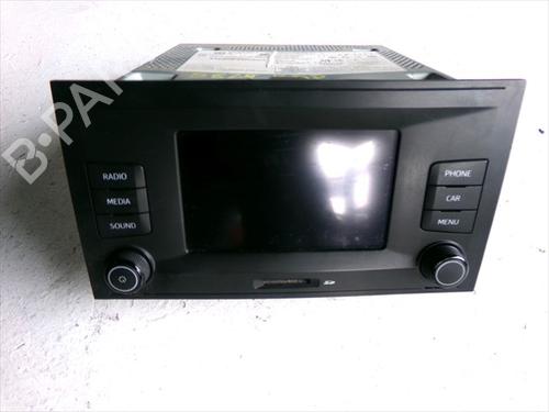 Used Radio Radio 32140791 32140791